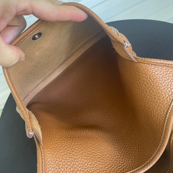 Evelyn 29 PM Gold PHW - Picture 7 of 14